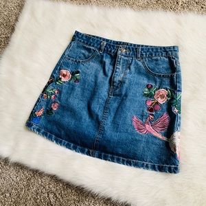 HeartRain mini Embroidered flowers skirt